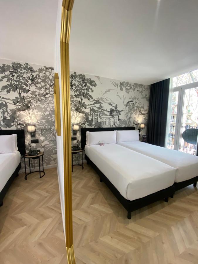 Oriente Atiram Hotel Барселона Екстериор снимка