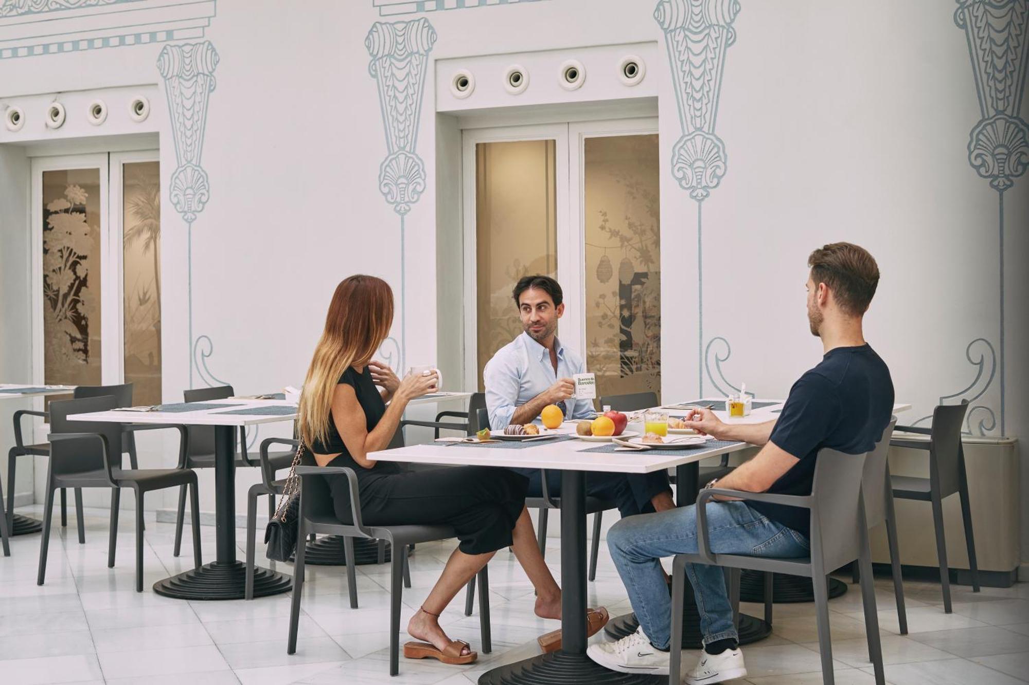 Oriente Atiram Hotel Барселона Екстериор снимка