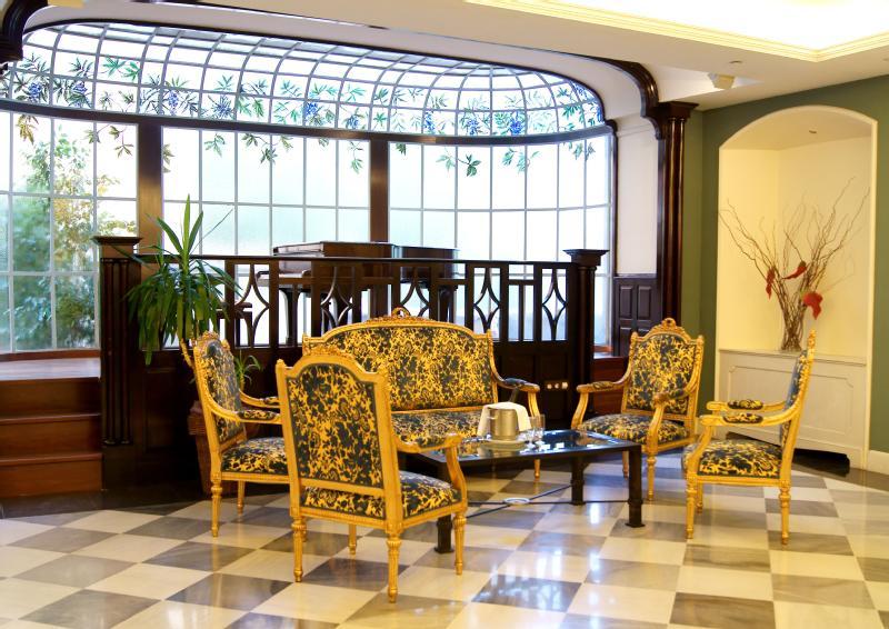Oriente Atiram Hotel Барселона Интериор снимка