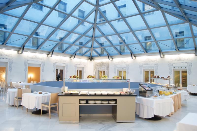 Oriente Atiram Hotel Барселона Екстериор снимка