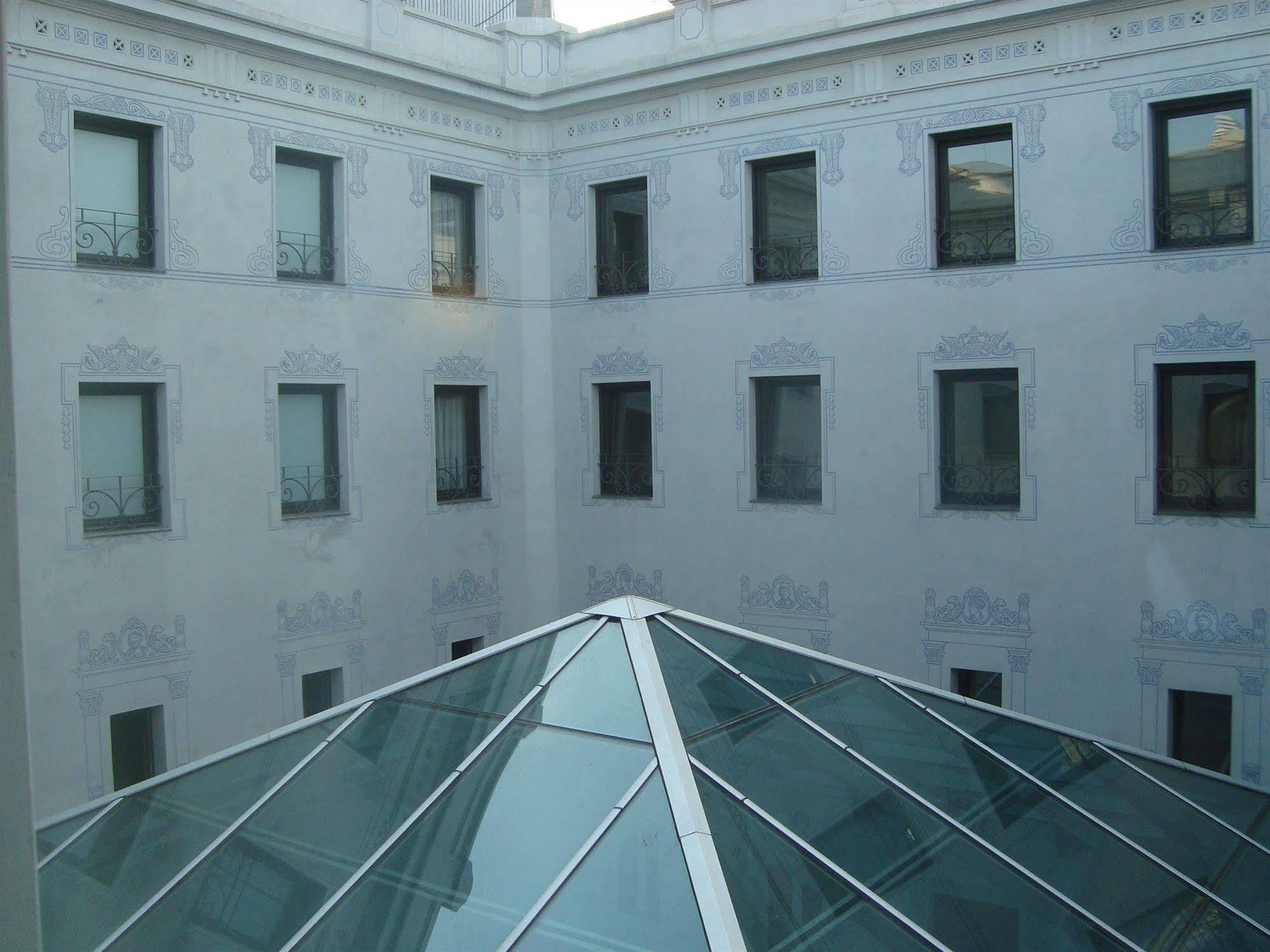 Oriente Atiram Hotel Барселона Интериор снимка